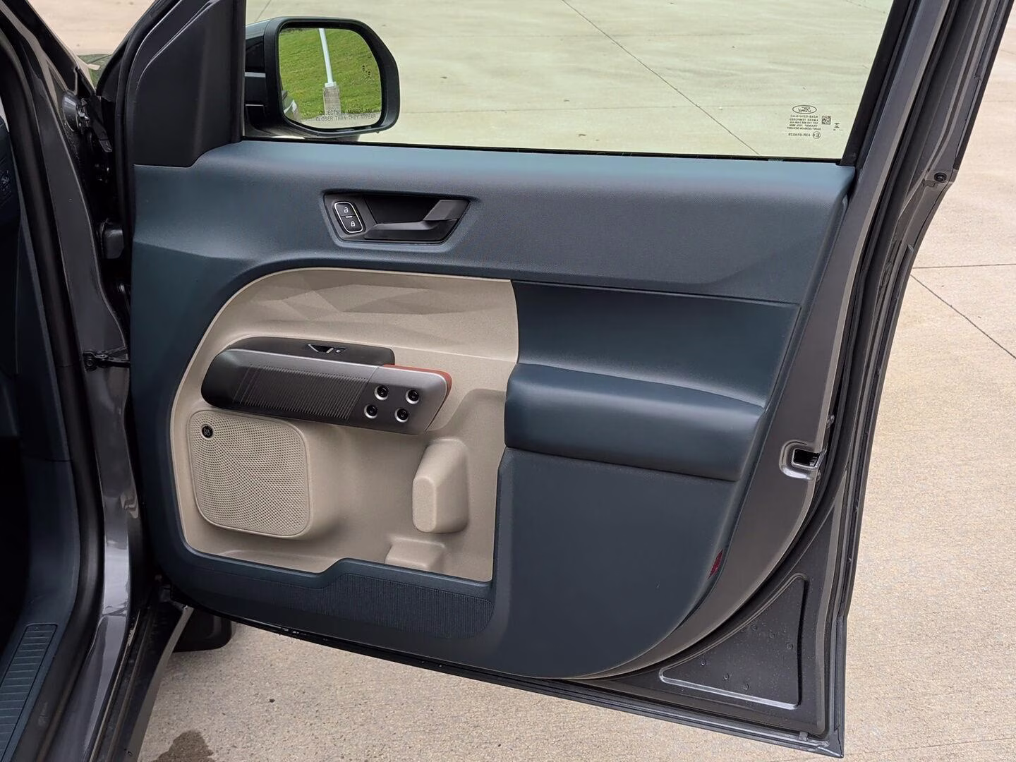 2026 Carbonized Gray Metallic Ford Maverick LARIAT AWD Truck