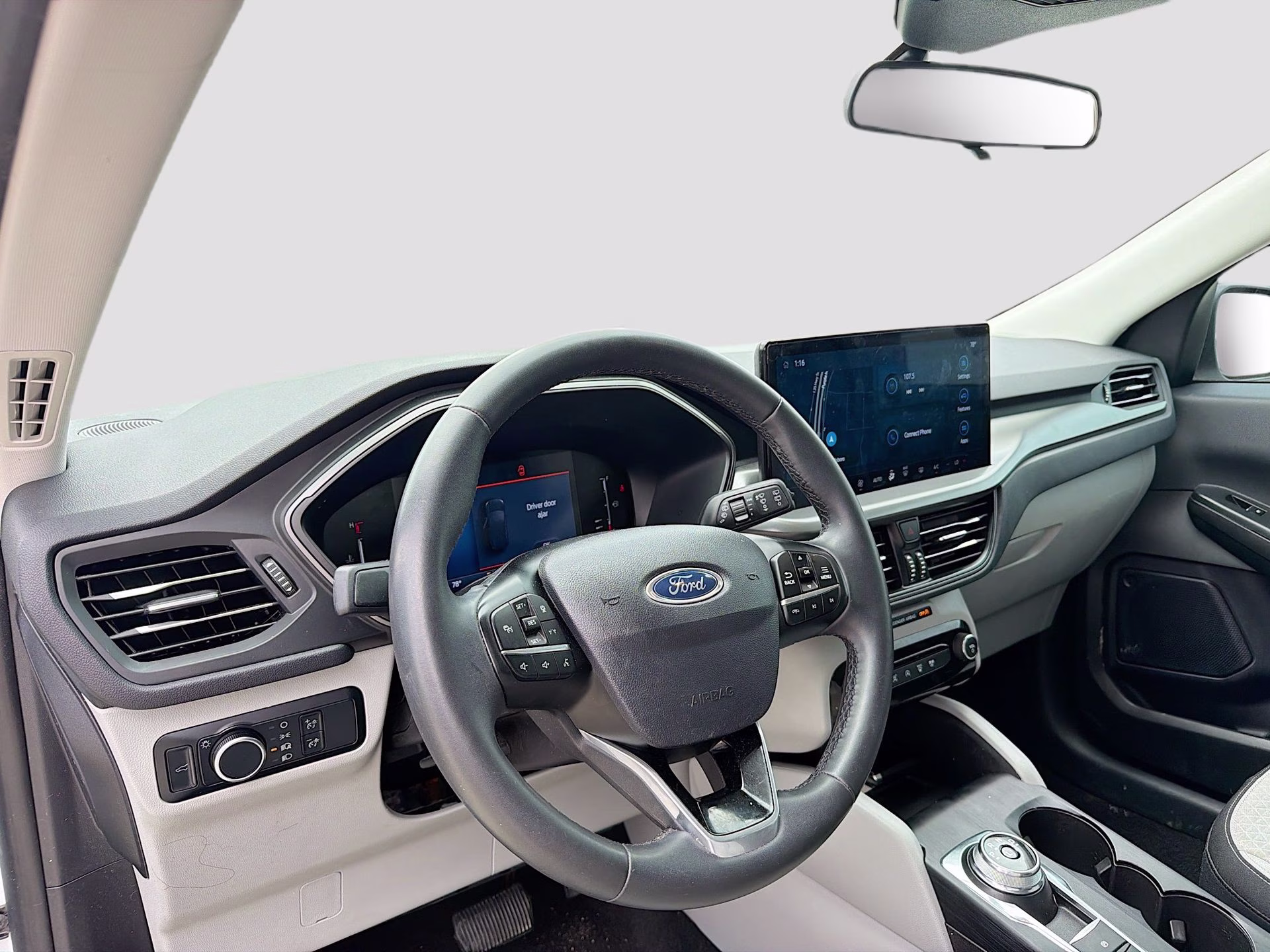 2024 Oxford White Ford Escape Active FWD SUV