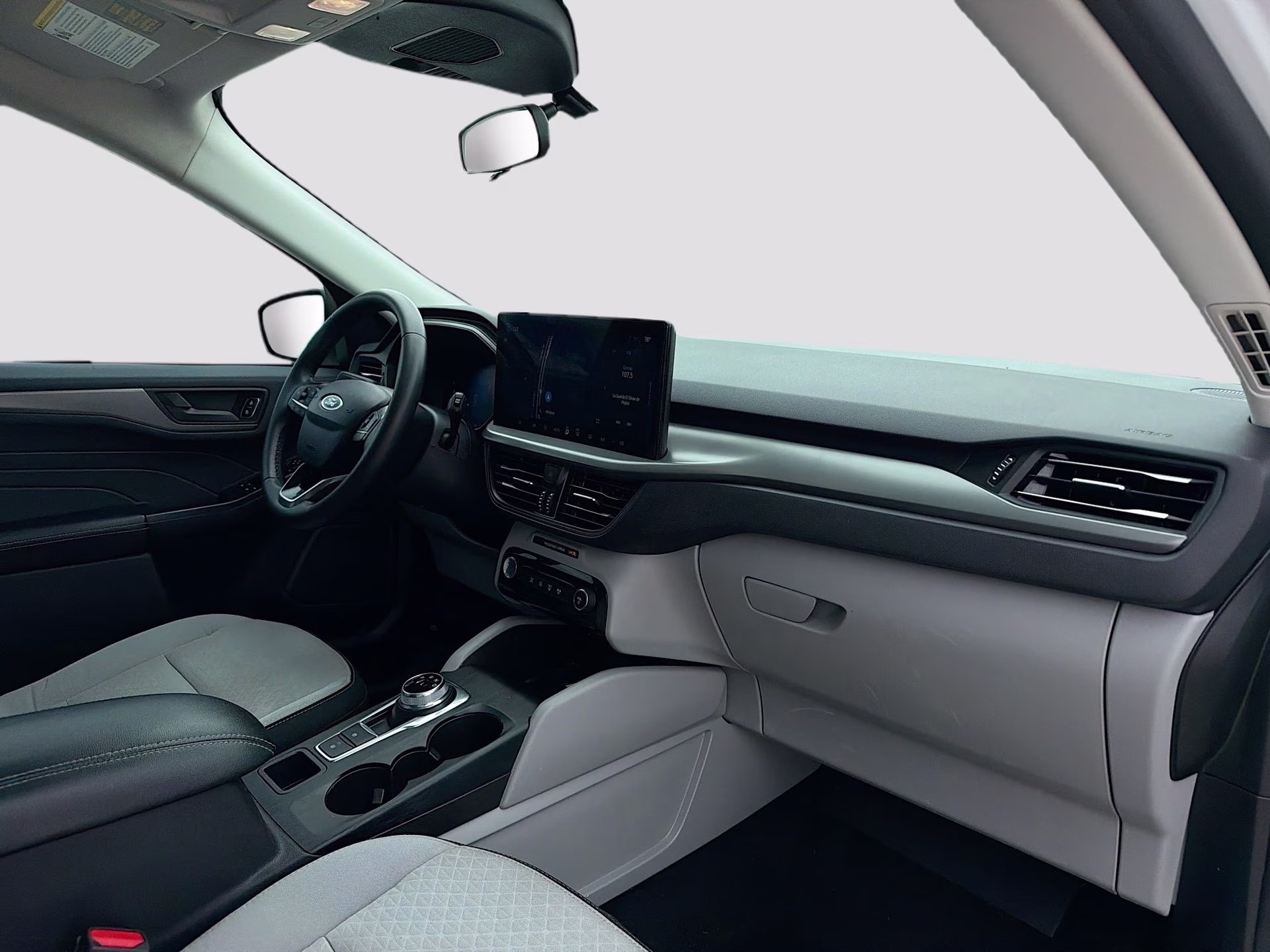 2024 Oxford White Ford Escape Active FWD SUV