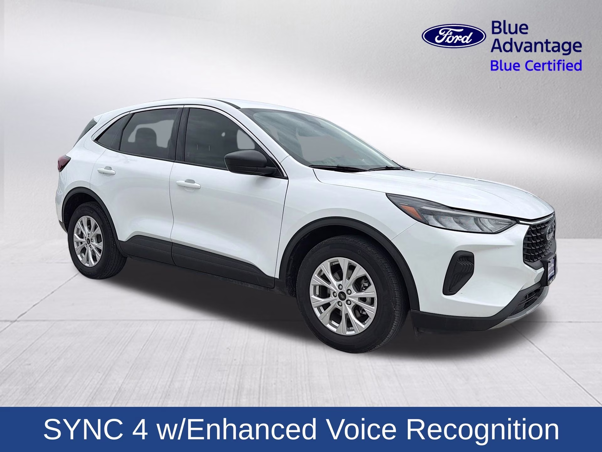 2024 Oxford White Ford Escape Active FWD SUV