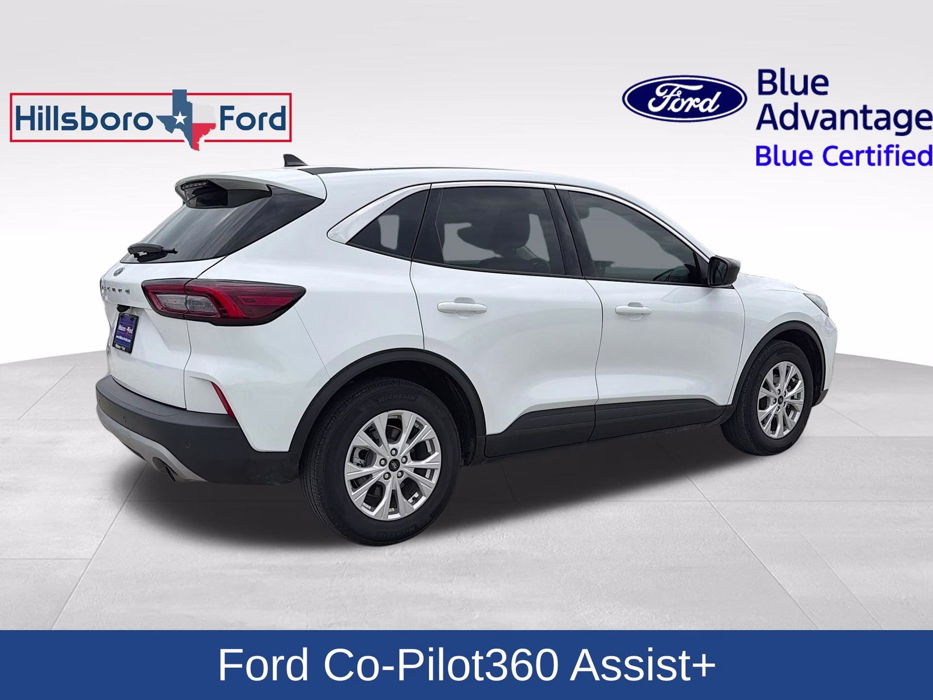 2024 Oxford White Ford Escape Active FWD SUV