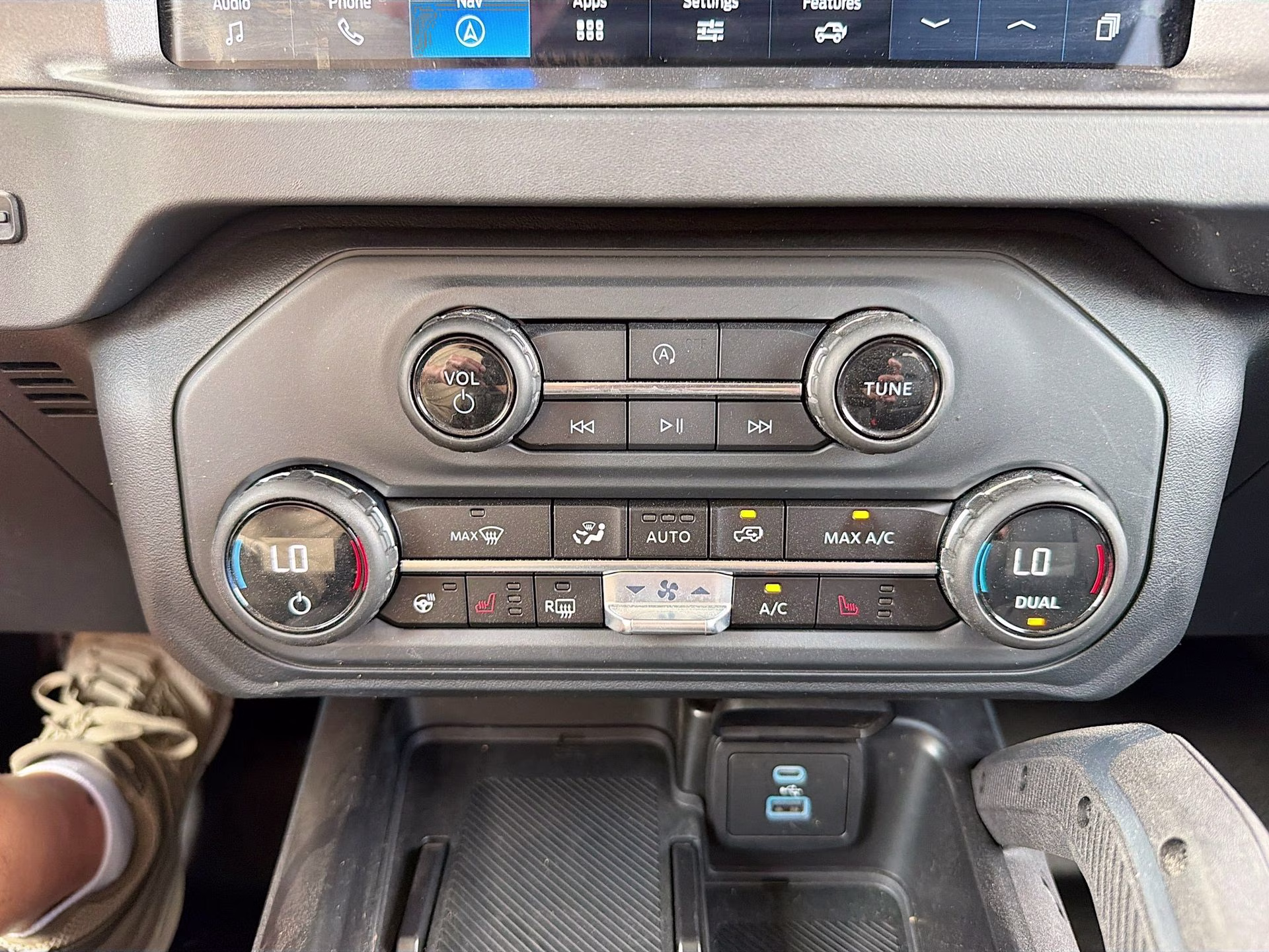 2025 Azure Gray Metallic Tri-Coat Ford Bronco Badlands 4X4 SUV