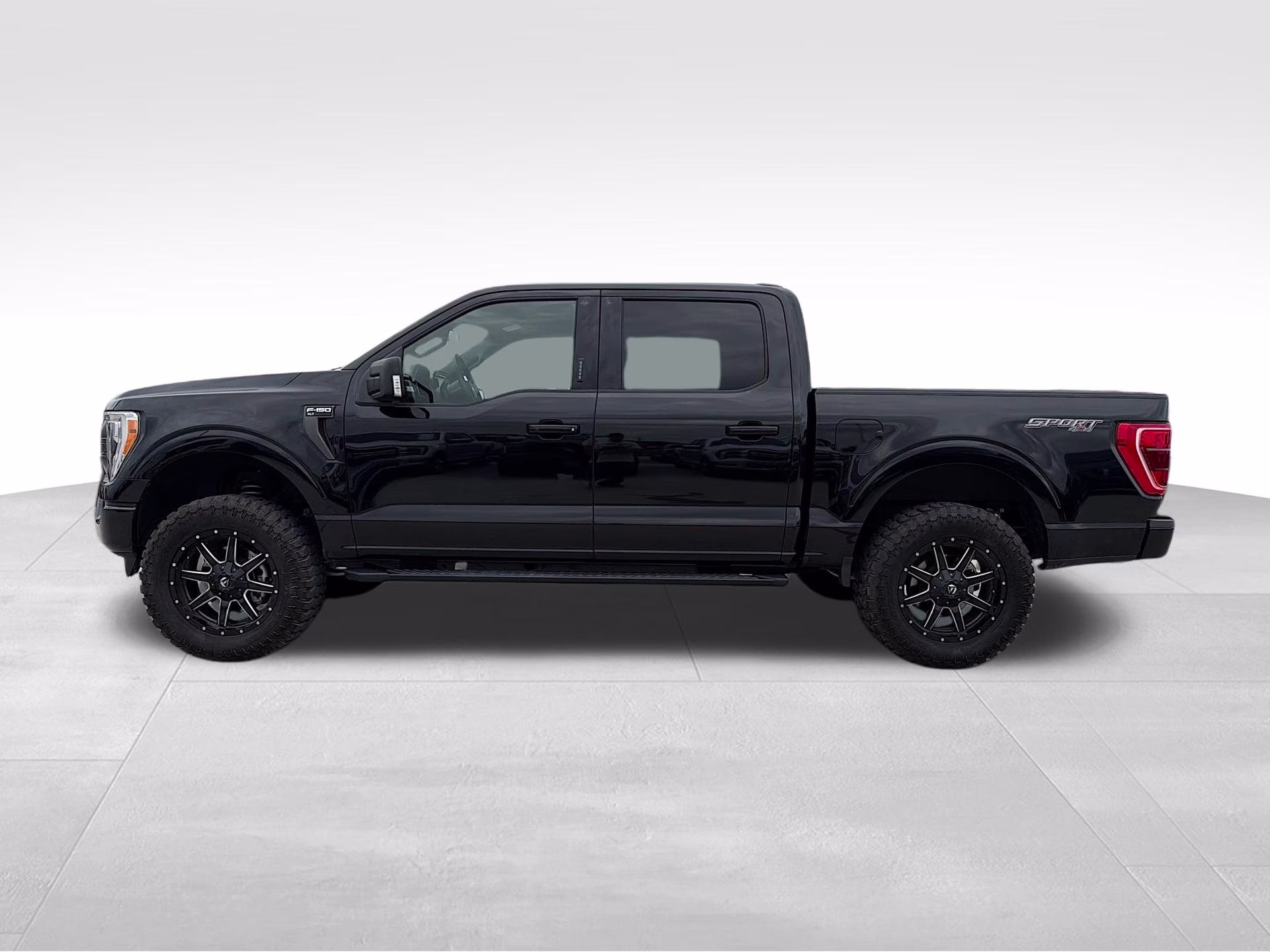 2023 Agate Black Metallic Ford F-150 XLT 4X4 Truck
