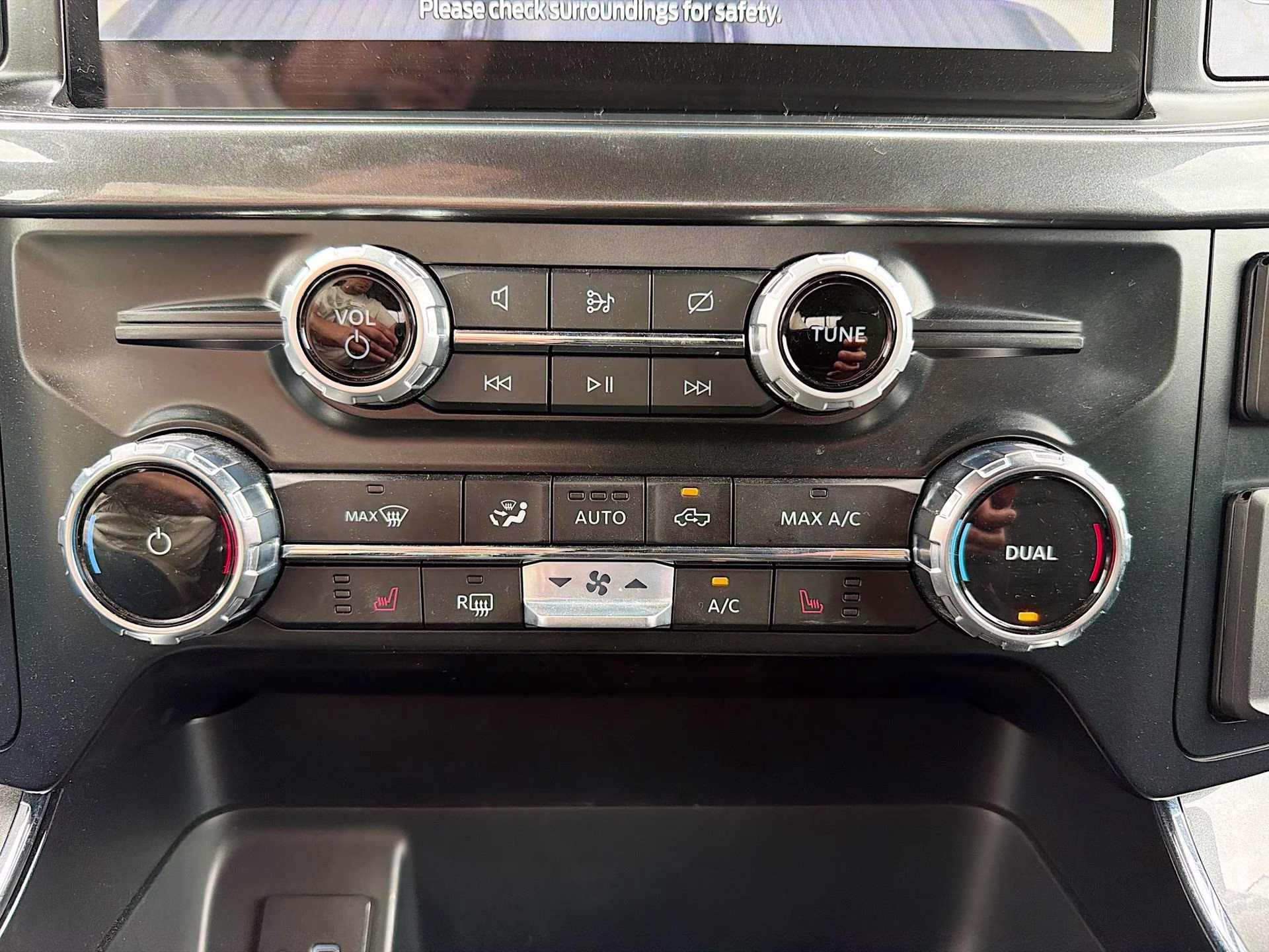 2023 Agate Black Metallic Ford F-150 XLT 4X4 Truck