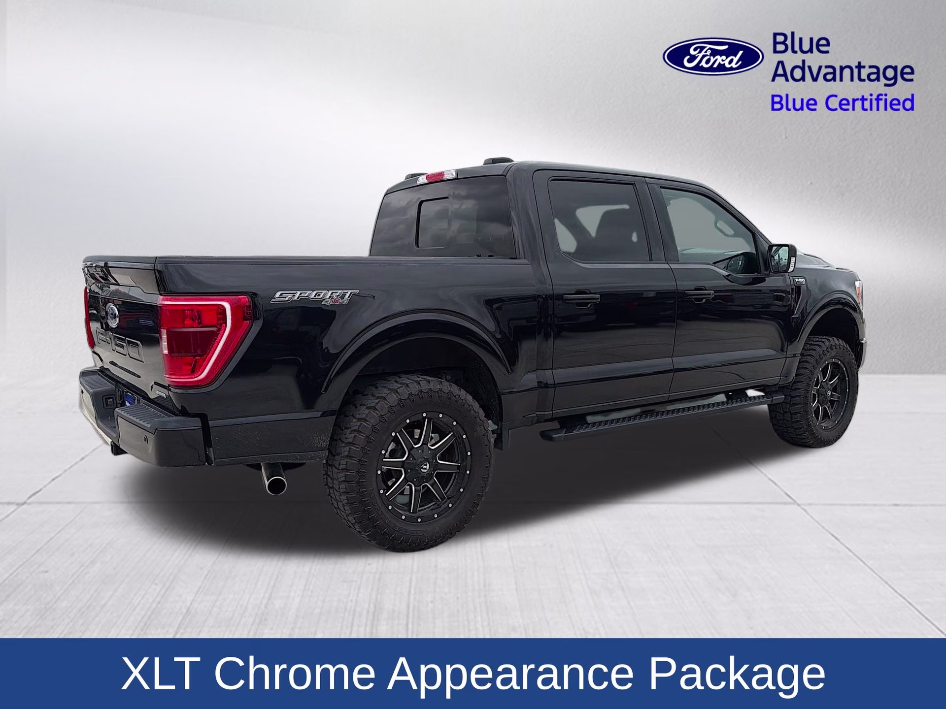 2023 Agate Black Metallic Ford F-150 XLT 4X4 Truck