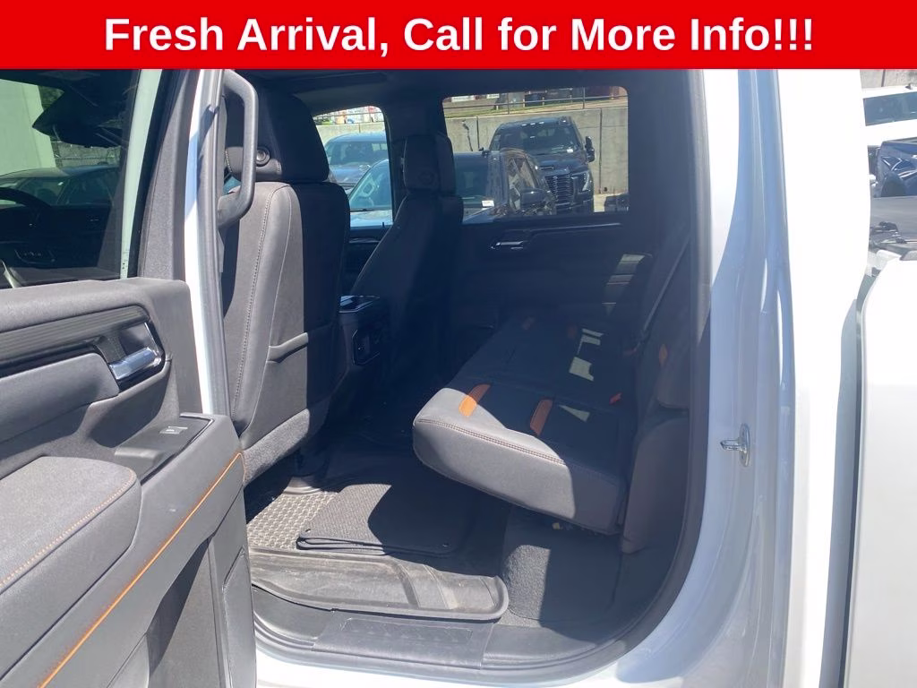 2025 Summit White GMC Sierra 2500HD AT4 4X4 Truck