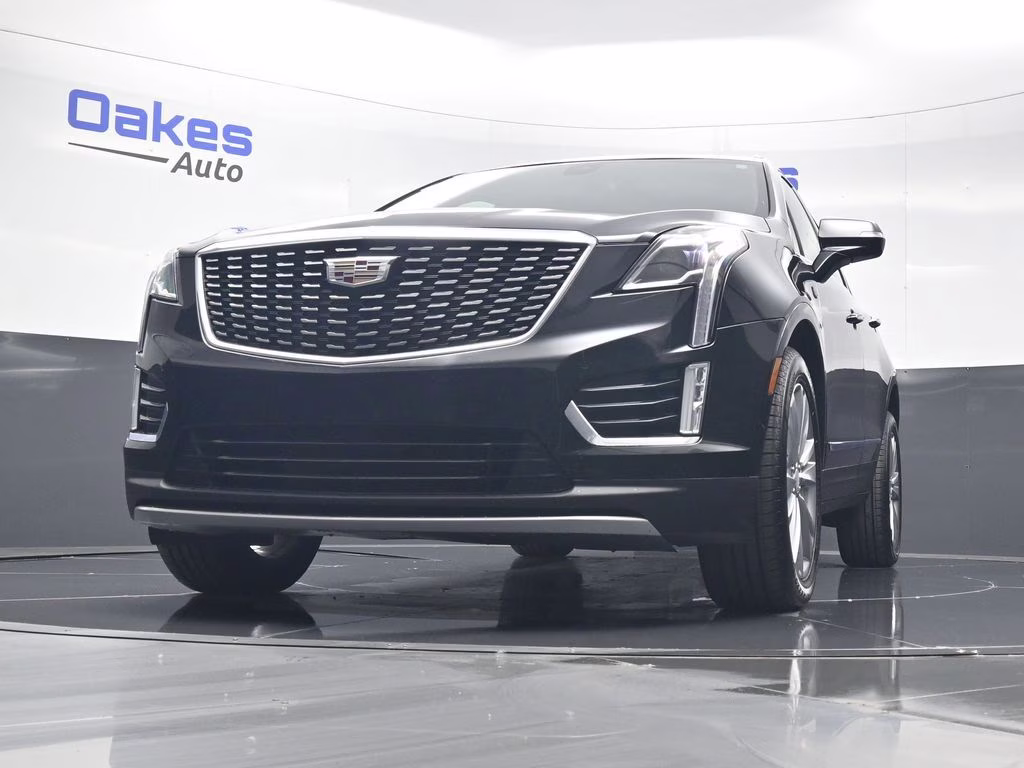 2024 Stellar Black Metallic Cadillac XT5 Premium Luxury AWD SUV