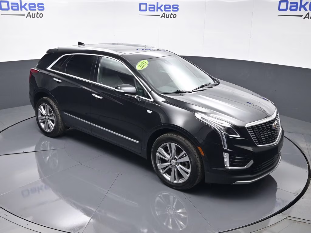 2024 Stellar Black Metallic Cadillac XT5 Premium Luxury AWD SUV
