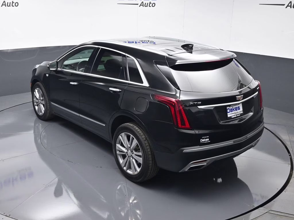 2024 Stellar Black Metallic Cadillac XT5 Premium Luxury AWD SUV