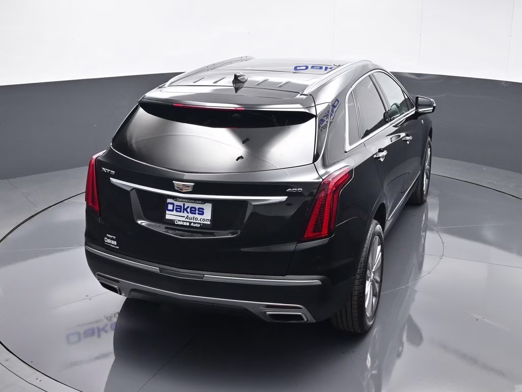 2024 Stellar Black Metallic Cadillac XT5 Premium Luxury AWD SUV