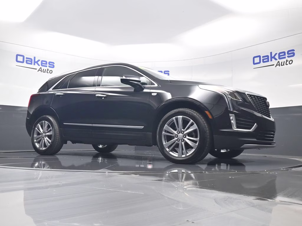2024 Stellar Black Metallic Cadillac XT5 Premium Luxury AWD SUV