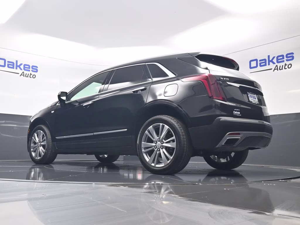 2024 Stellar Black Metallic Cadillac XT5 Premium Luxury AWD SUV
