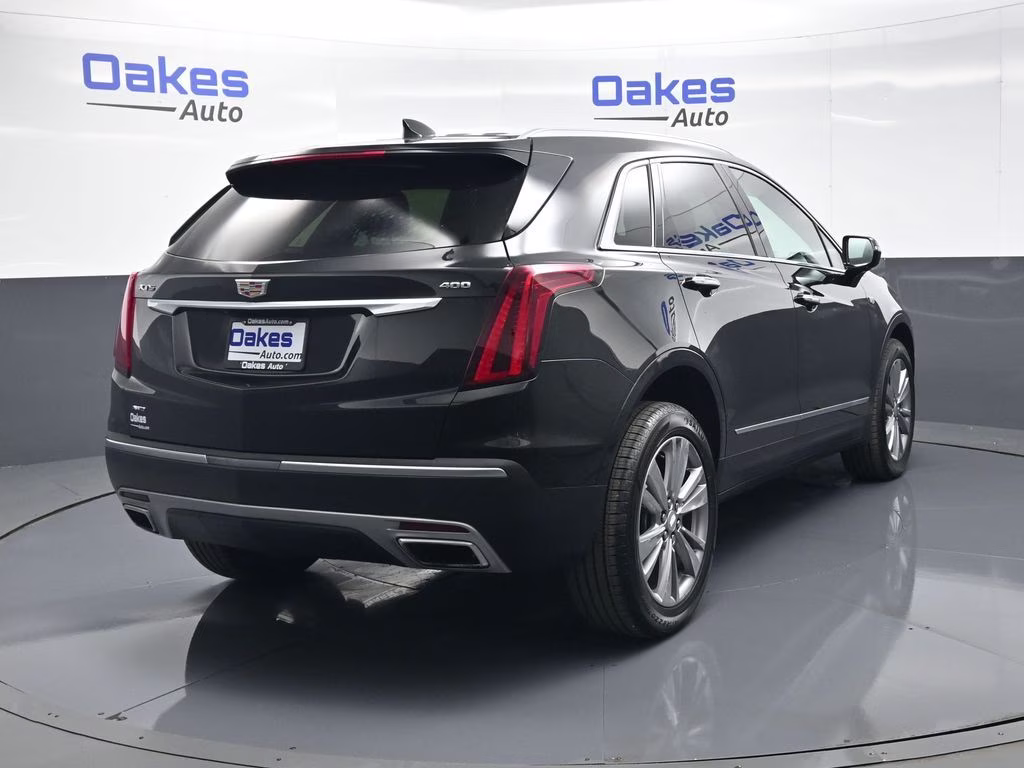 2024 Stellar Black Metallic Cadillac XT5 Premium Luxury AWD SUV
