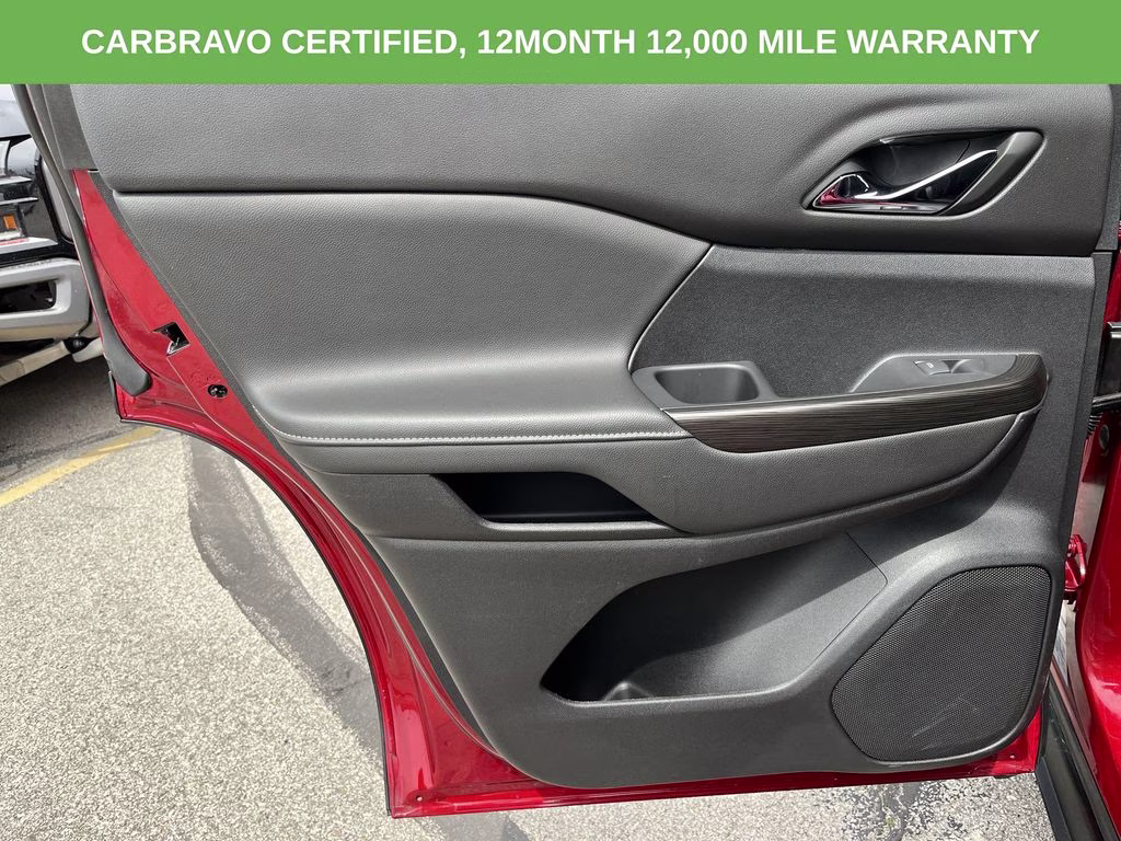 2023 Volcanic Red Tintcoat GMC Acadia SLT FWD SUV
