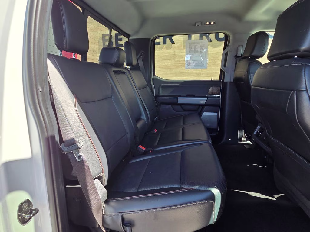 2024 White Ford Super Duty F-350 SRW Lariat 4X4 Truck