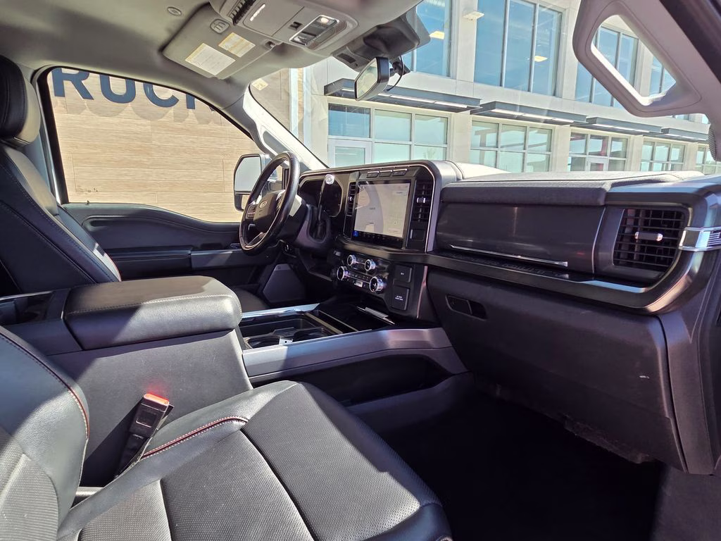 2024 White Ford Super Duty F-350 SRW Lariat 4X4 Truck