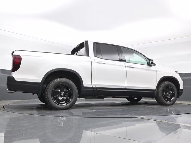 2026 Platinum White Pearl Honda Ridgeline Black Edition AWD Truck