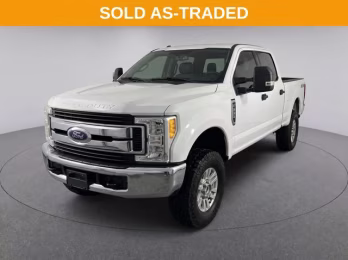 2017 Oxford White Ford Super Duty F-250 SRW XLT 4X4 Truck