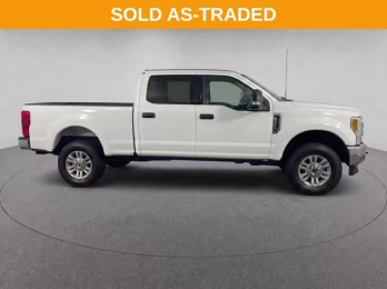 2017 Oxford White Ford Super Duty F-250 SRW XLT 4X4 Truck