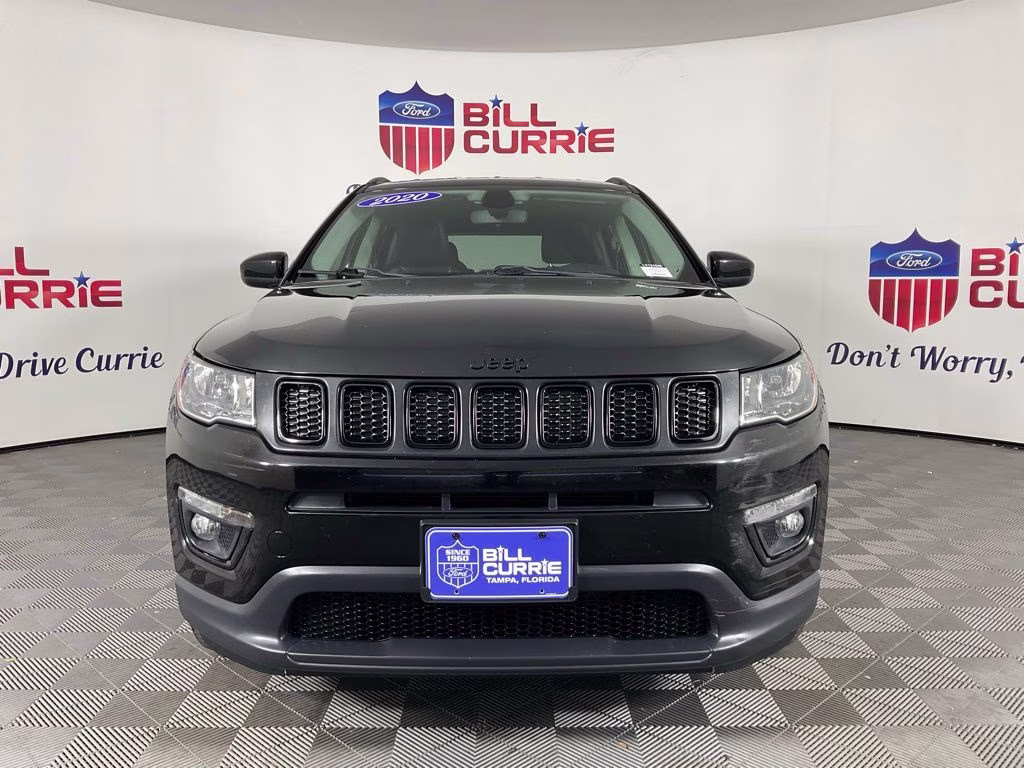 2020 Diamond Black Crystal Pearlcoat Jeep Compass Altitude FWD SUV