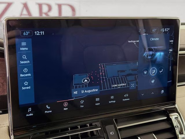 2022 Pearl Metallic Lincoln Navigator Reserve 4X4 SUV