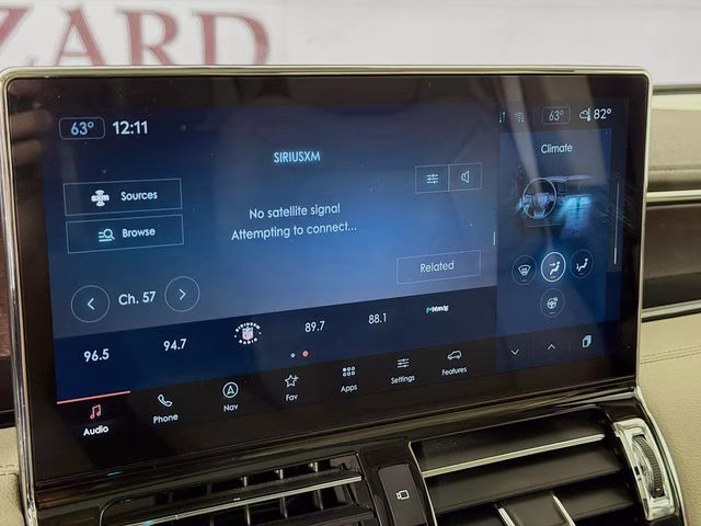 2022 Pearl Metallic Lincoln Navigator Reserve 4X4 SUV