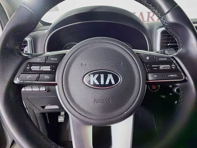 2022 Sparkling Silver Kia Sportage EX FWD SUV