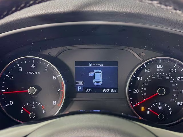 2022 Sparkling Silver Kia Sportage EX FWD SUV