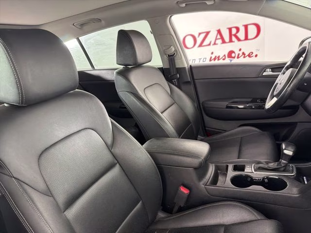 2022 Sparkling Silver Kia Sportage EX FWD SUV