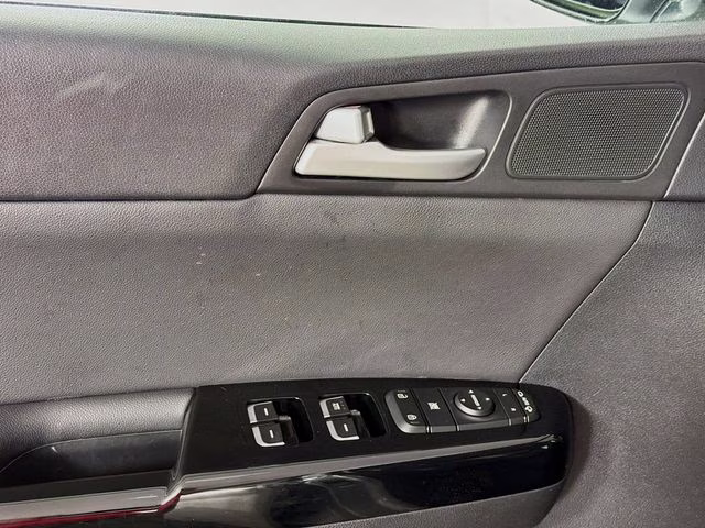 2022 Sparkling Silver Kia Sportage EX FWD SUV