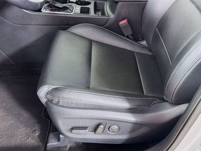 2022 Sparkling Silver Kia Sportage EX FWD SUV