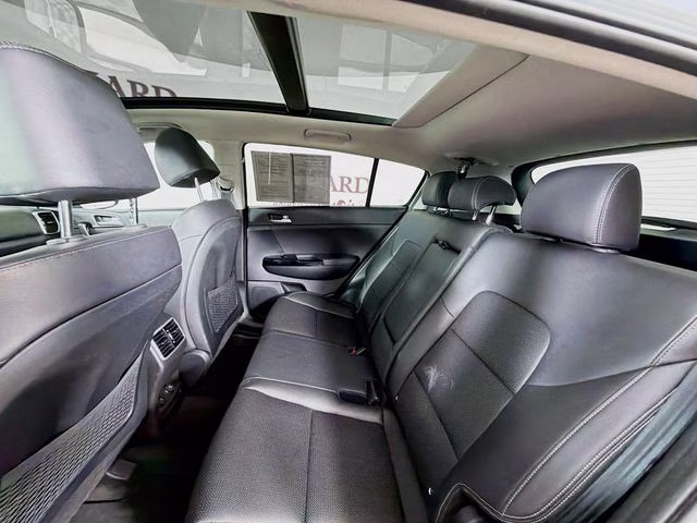 2022 Sparkling Silver Kia Sportage EX FWD SUV