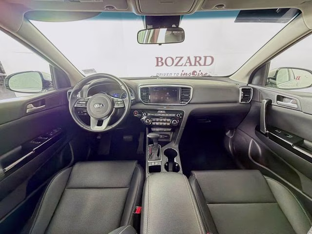 2022 Sparkling Silver Kia Sportage EX FWD SUV