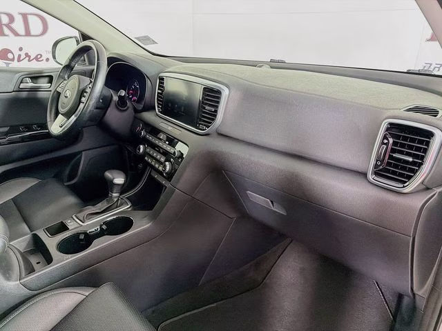 2022 Sparkling Silver Kia Sportage EX FWD SUV