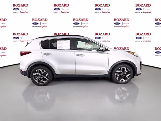 2022 Sparkling Silver Kia Sportage EX FWD SUV