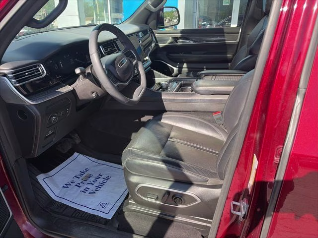 2022 Velvet Red Pearlcoat Jeep Wagoneer Series III 4X4 SUV