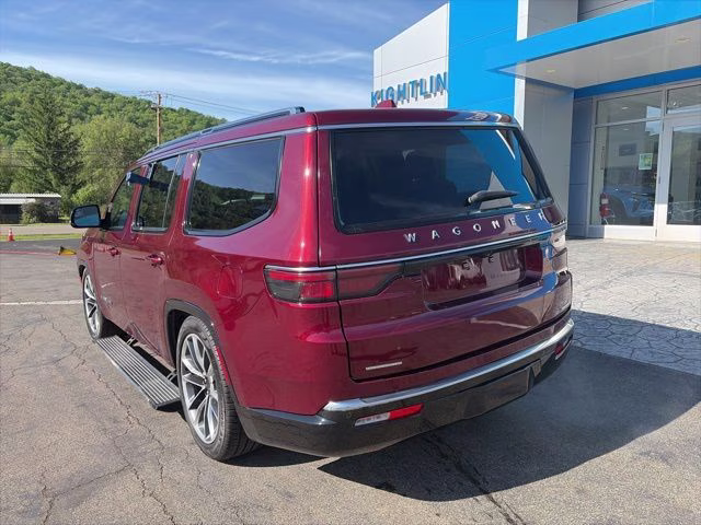 2022 Velvet Red Pearlcoat Jeep Wagoneer Series III 4X4 SUV