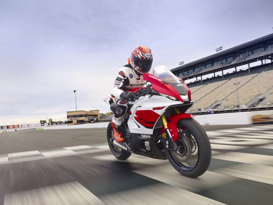 2026 70th Anniversary Edition Yamaha YZF-R7 Motorcycle
