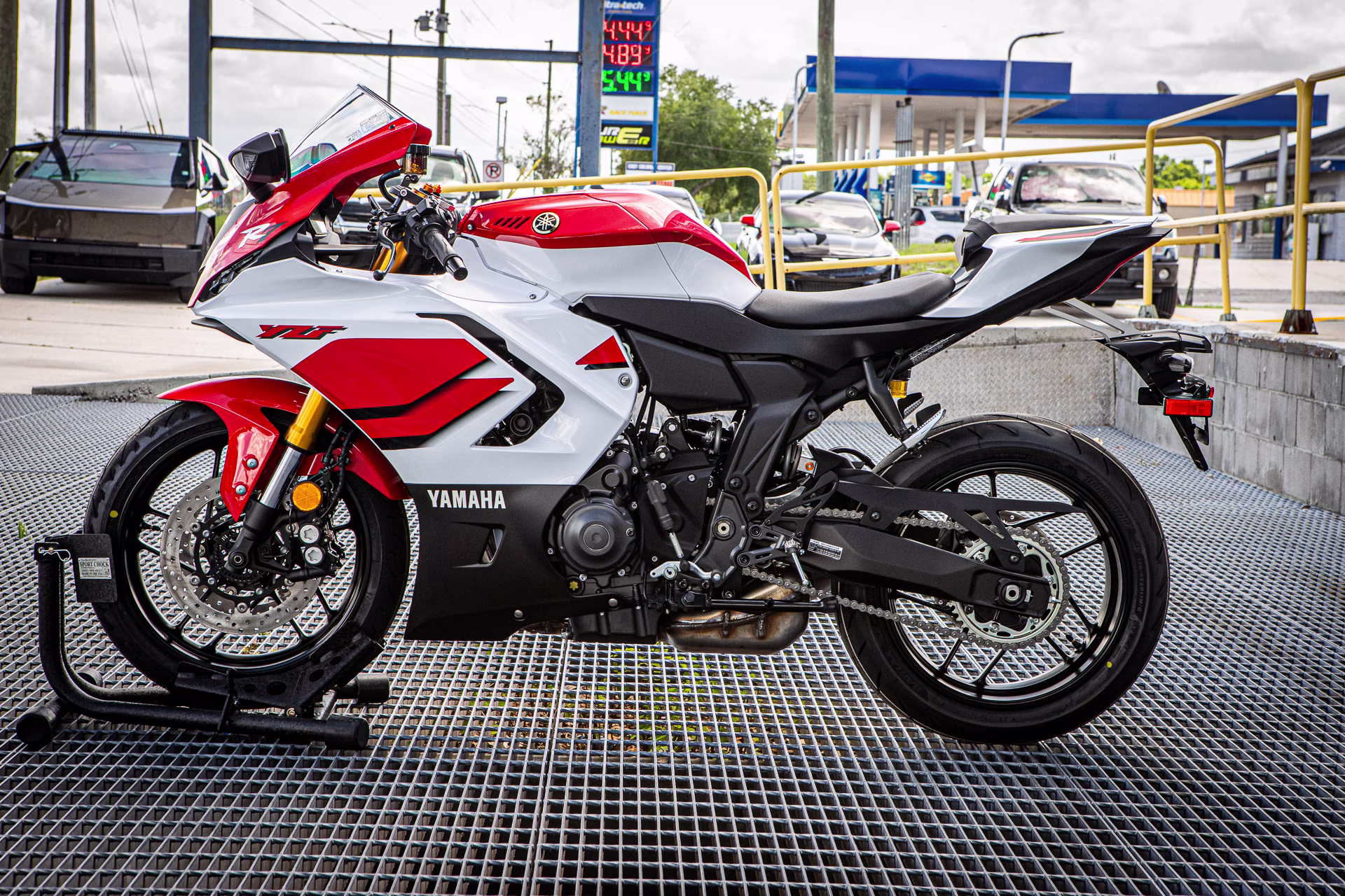 2026 White Yamaha YZF-R7 Motorcycle