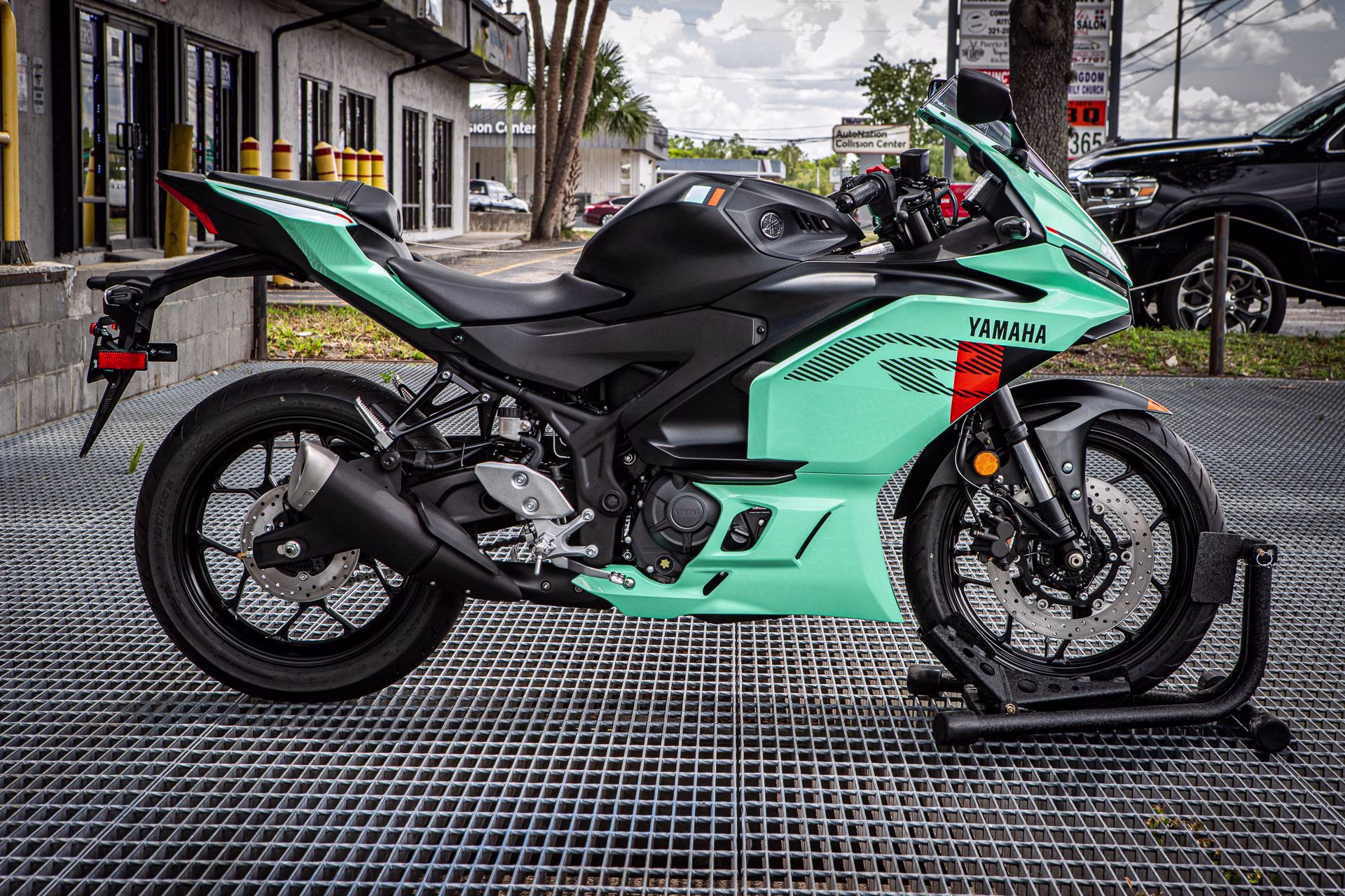 2026 Miami Mint Green / Matte Stealth Black Yamaha YZF-R3 ABS Motorcycle