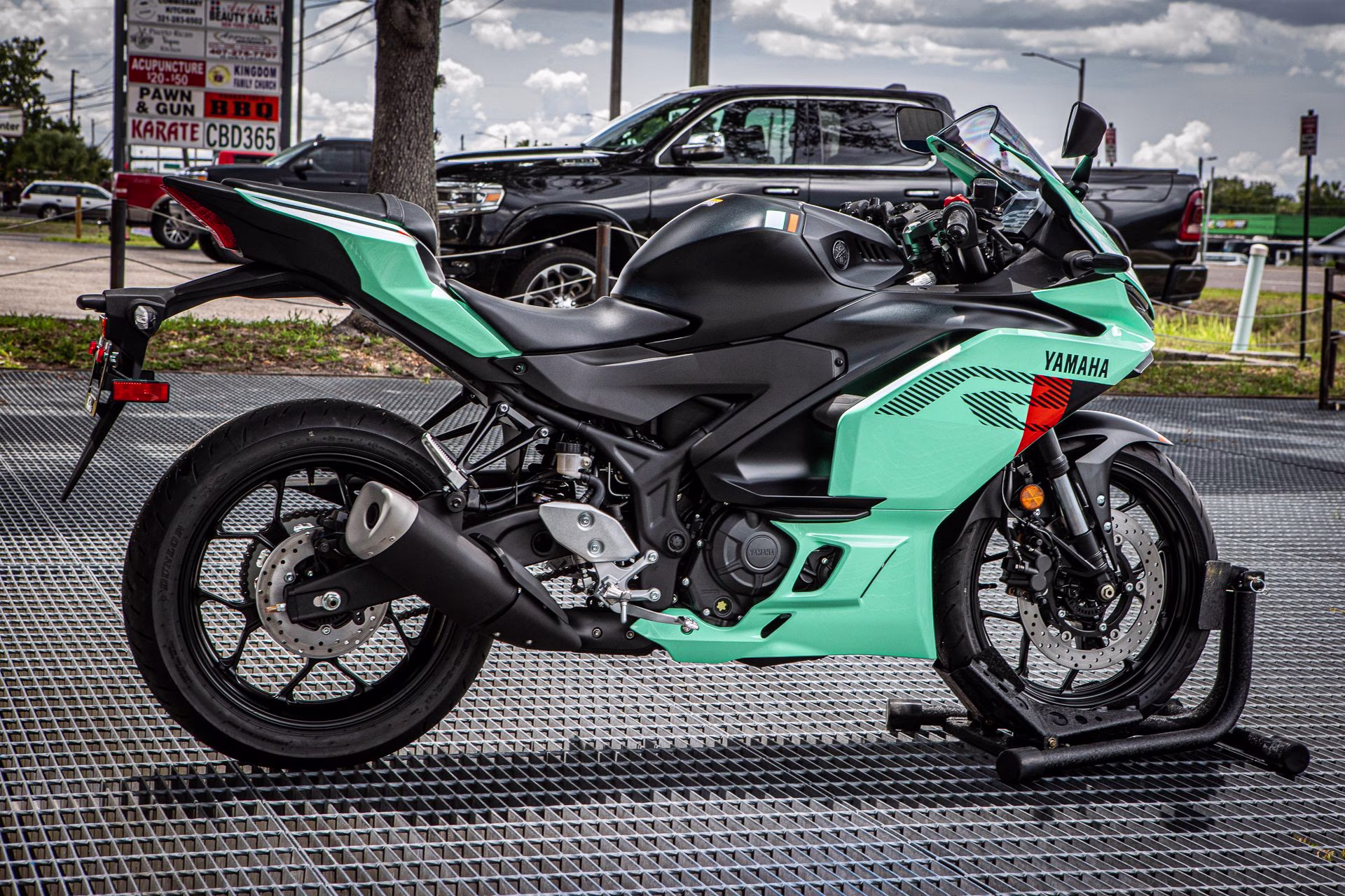 2026 Miami Mint Green / Matte Stealth Black Yamaha YZF-R3 ABS Motorcycle