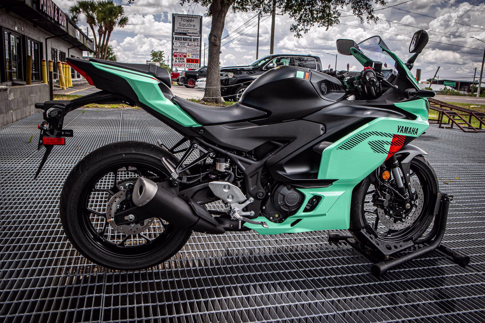 2026 Miami Mint Green / Matte Stealth Black Yamaha YZF-R3 ABS Motorcycle