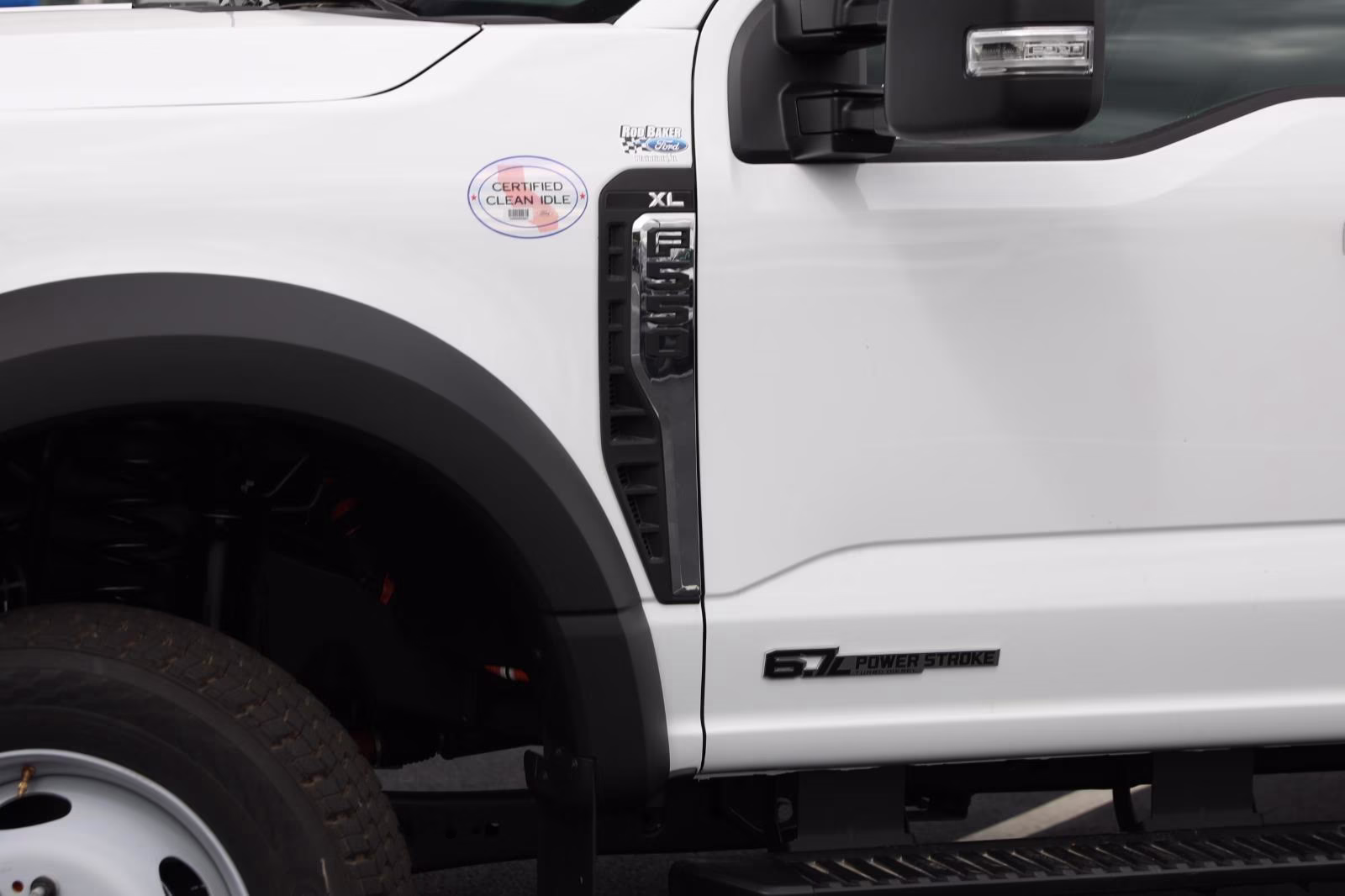 2026 Oxford White Ford Super Duty F-550 DRW XL 4X4 Truck