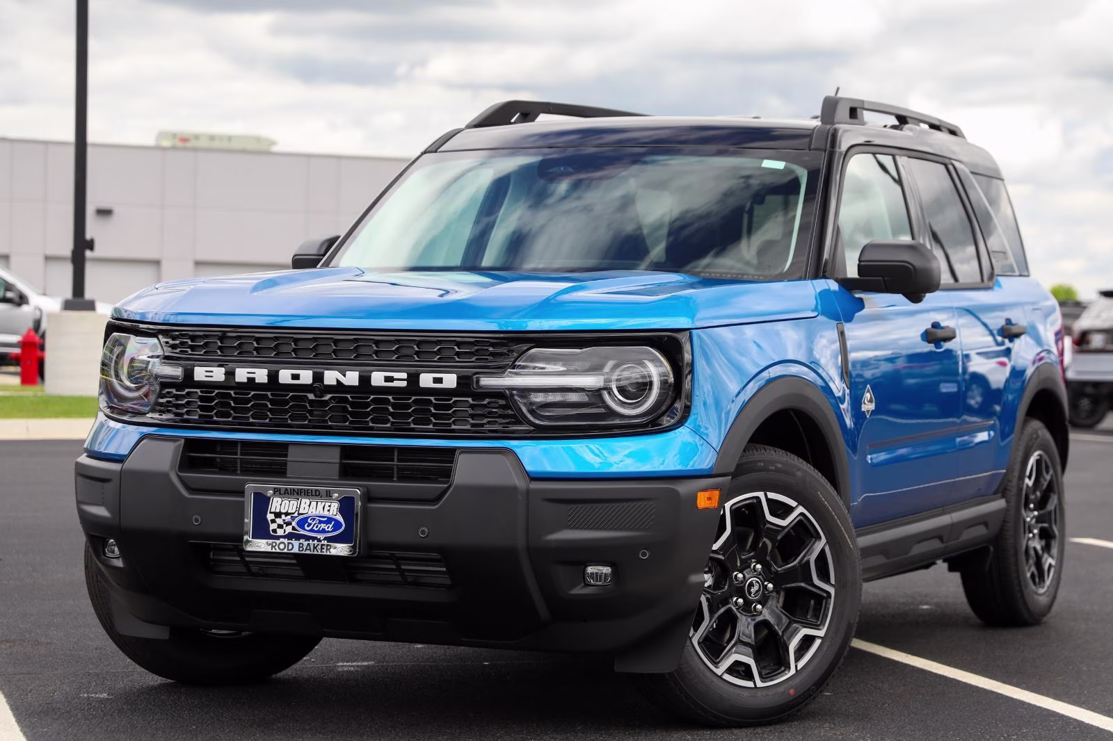 2026 Velocity Blue Metallic Ford Bronco Sport Outer Banks 4X4 SUV