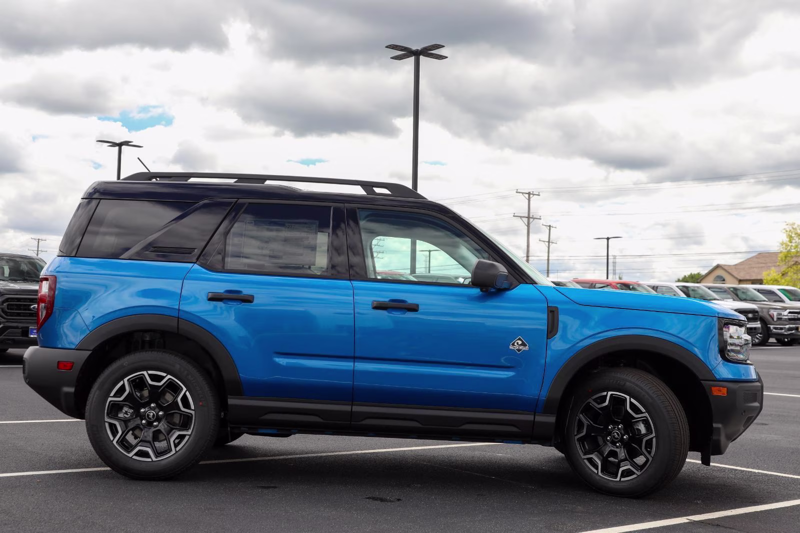 2026 Velocity Blue Metallic Ford Bronco Sport Outer Banks 4X4 SUV