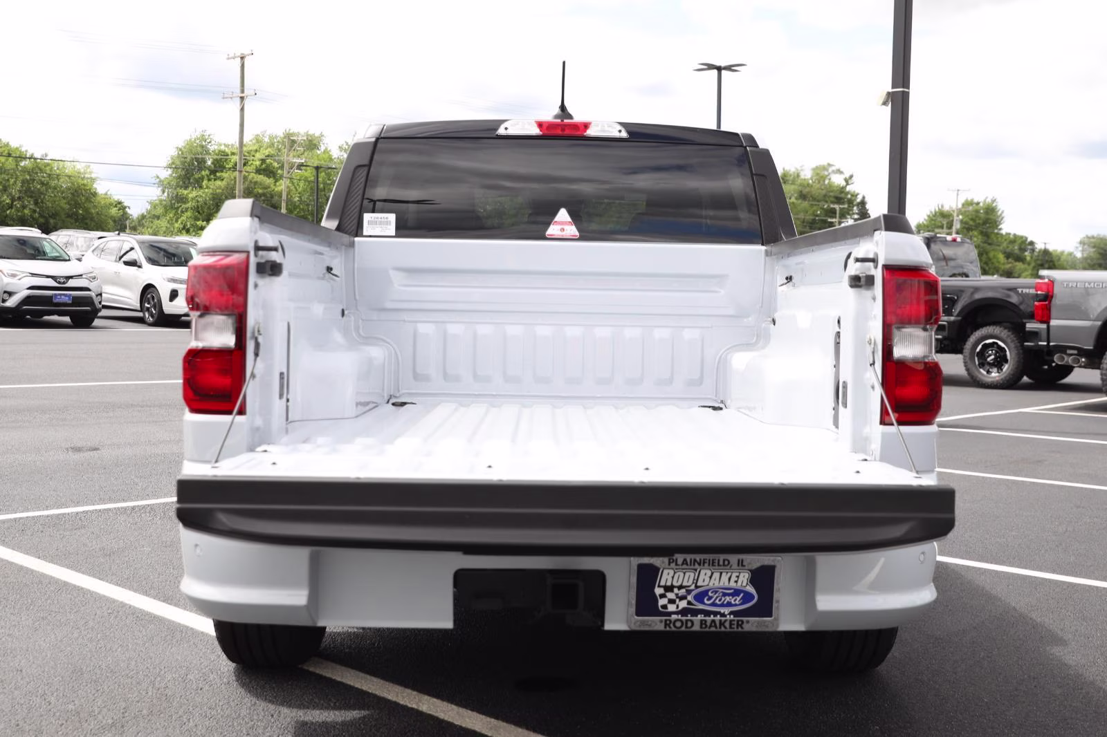 2026 Space White Metallic Ford Maverick Lobo Standard AWD Truck