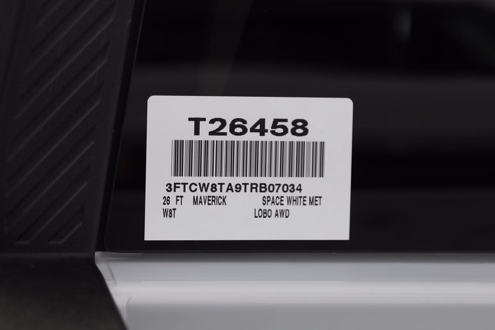 2026 Space White Metallic Ford Maverick Lobo Standard AWD Truck