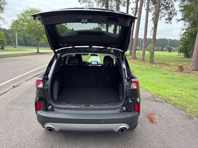 2022 Agate Black Metallic Ford Escape SEL FWD SUV