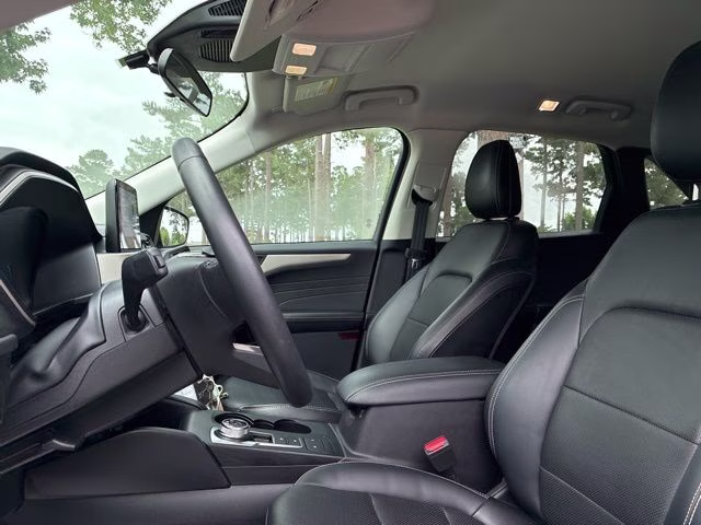 2022 Agate Black Metallic Ford Escape SEL FWD SUV