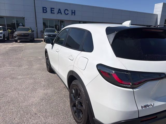2024 White Honda HR-V Sport AWD SUV